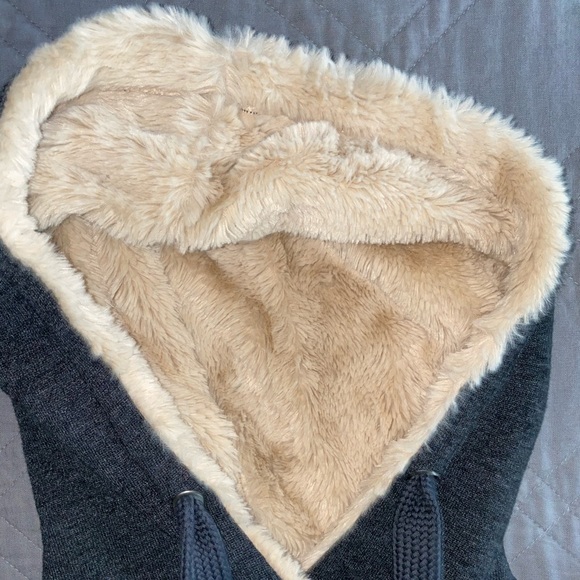 NEW! Aerie Oversized Coziest Spring Street Hoodie - Picture 3 of 6